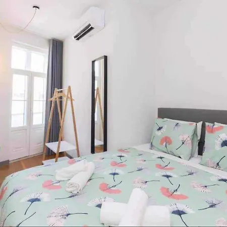 Clerigos Centro Historico * Porto