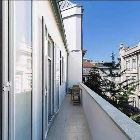 Clérigos Centro Histórico Oporto
